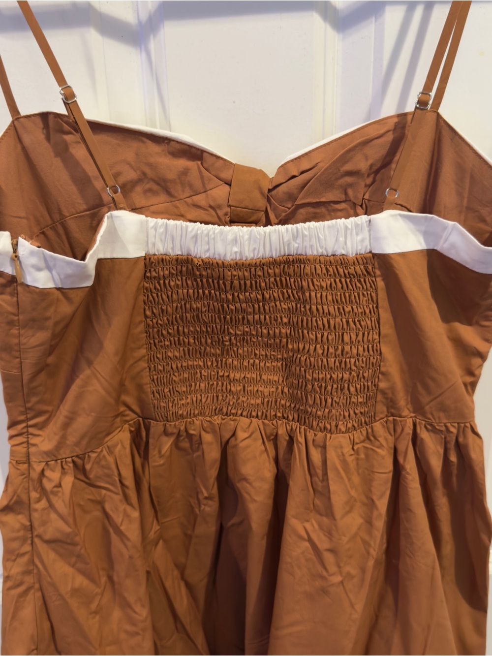 ASTR Tan Contrast-Trim Sweetheart Midi Dress - Picture 9 of 15